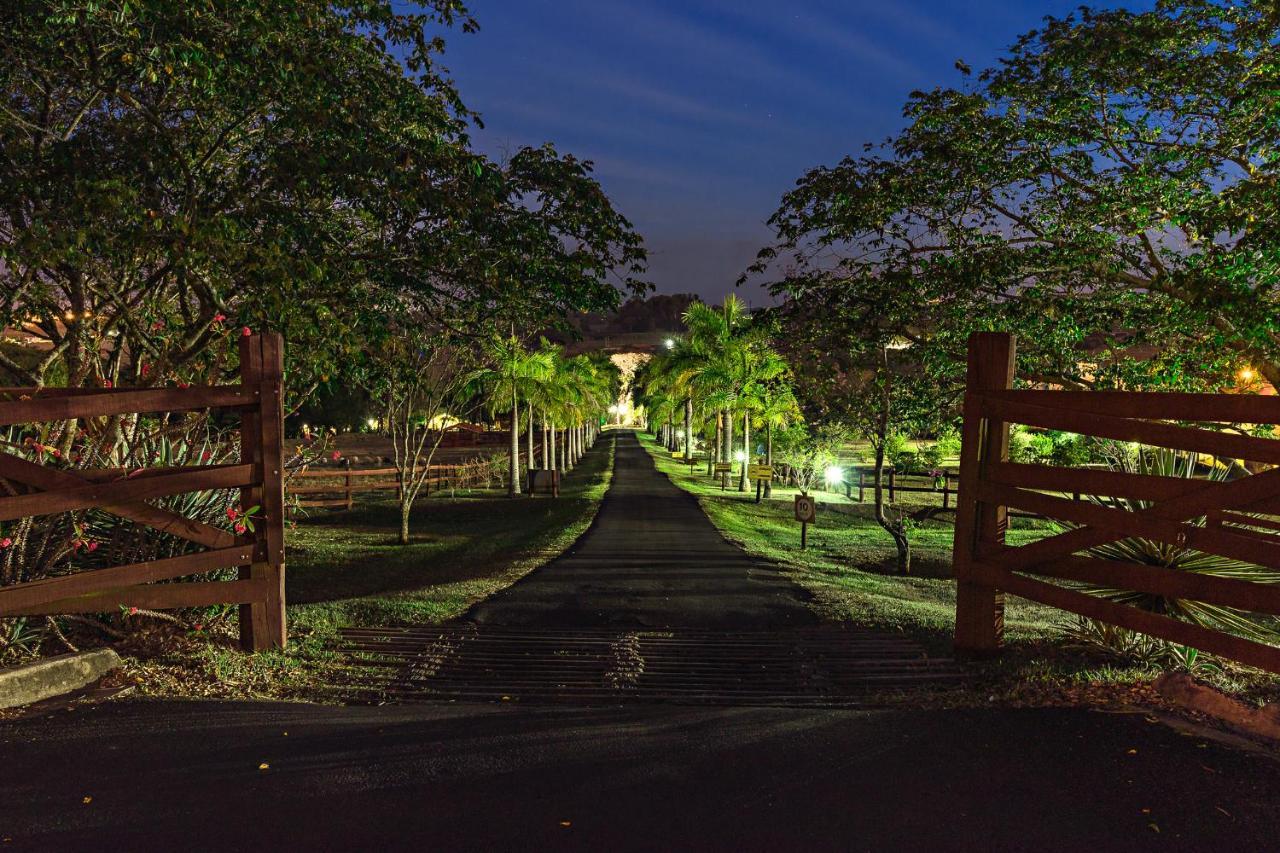 Hotel Fazenda Jacauna Бротас Екстериор снимка